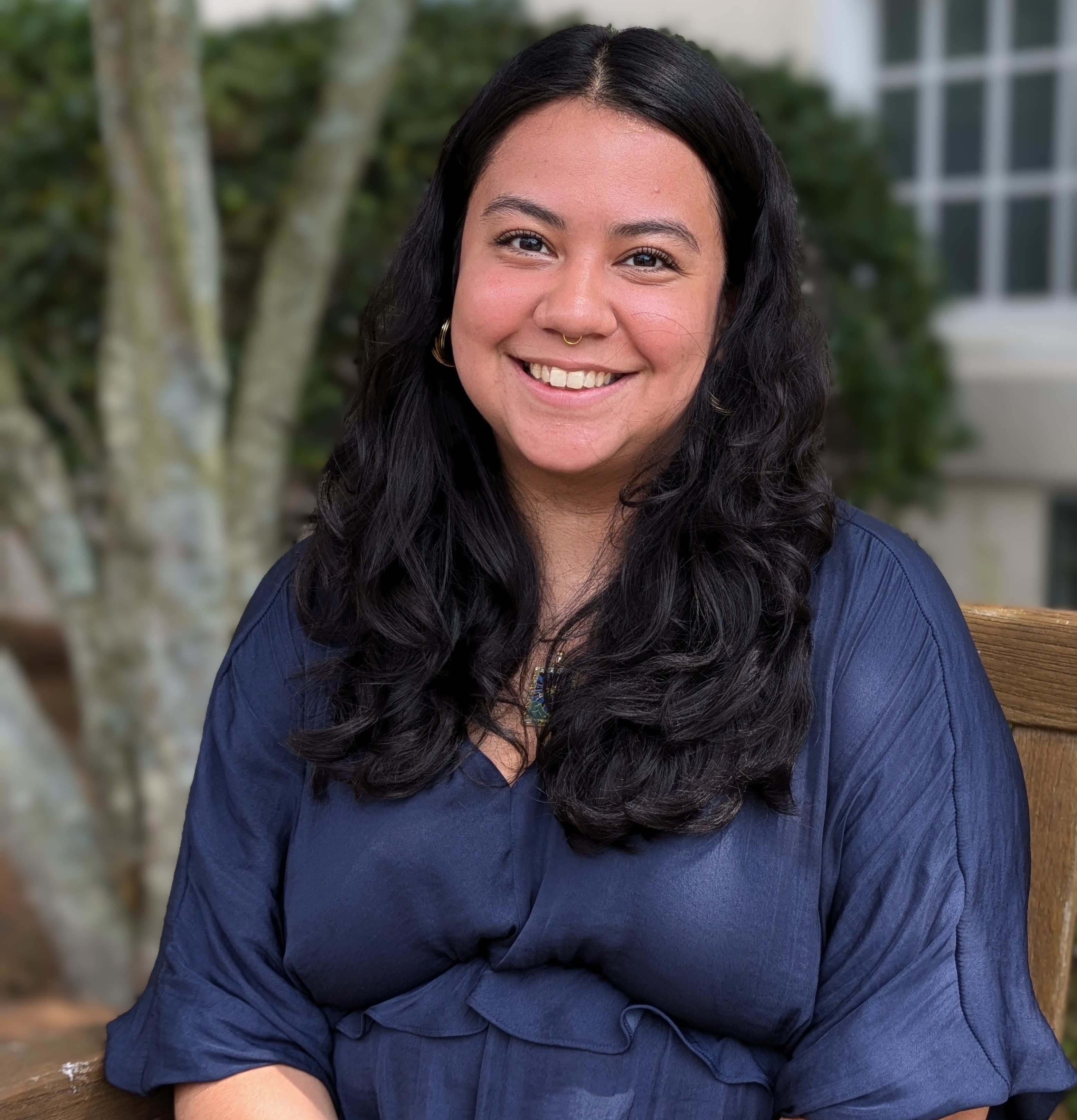 Laura Mendez-Pinto Headshot