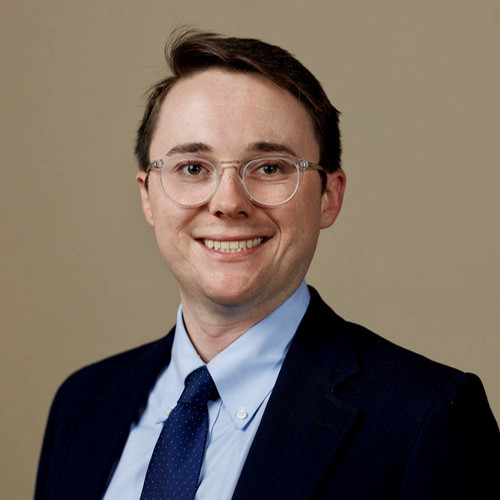 Evan Gee Headshot